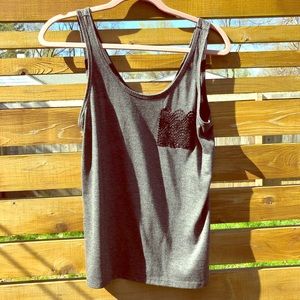 *CLOSET CLEAN OUT* Cotton tank with lace detail